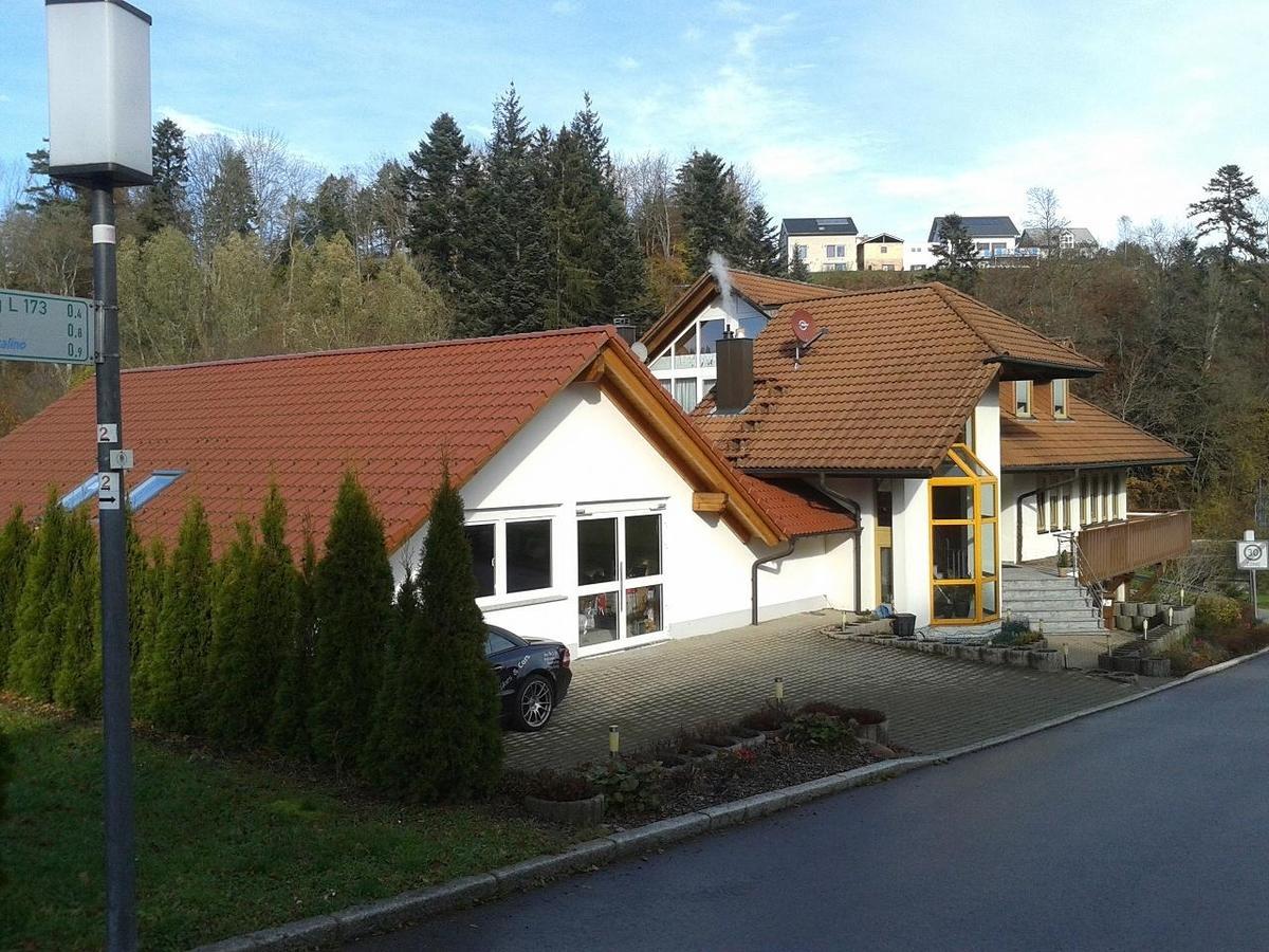 Dzt-Schwarzwaldhotel Garni Unterkirnach 외부 사진